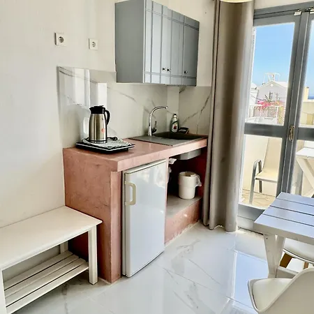 Zacharakis Kamari (Santorini)