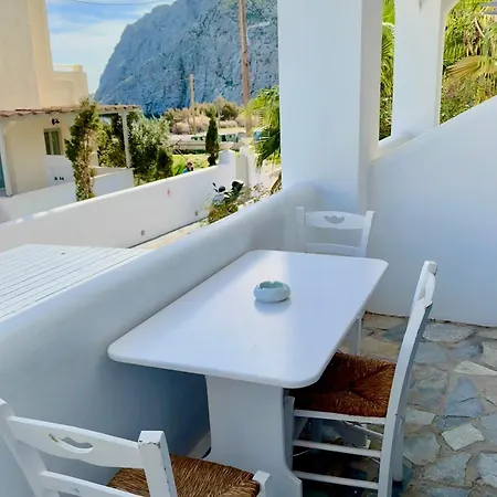 Zacharakis 2* Kamari (Santorini)