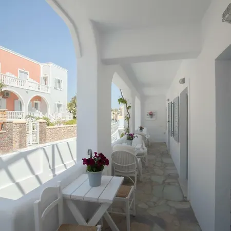 Zacharakis Aparthotel 2*